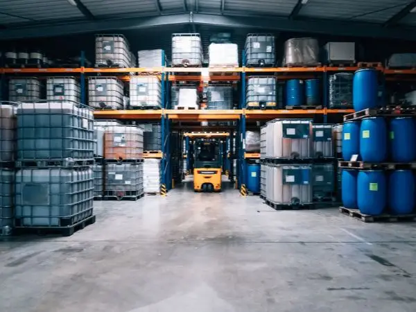 Warehouse with premim chemical products for industry.